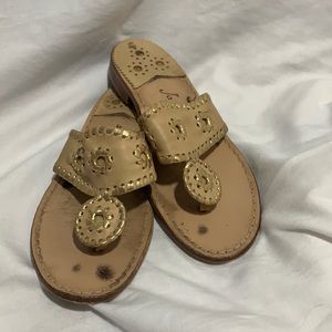 Jack Rogers 1960 style tan/gold. Used condition 6